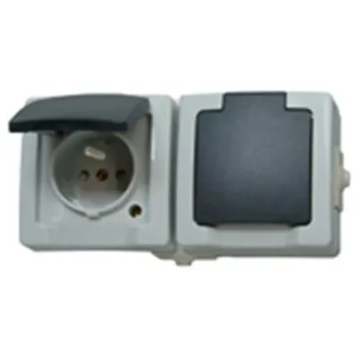 Kopp Surface-Mounted Outdoor Double Wall Socket Ip44