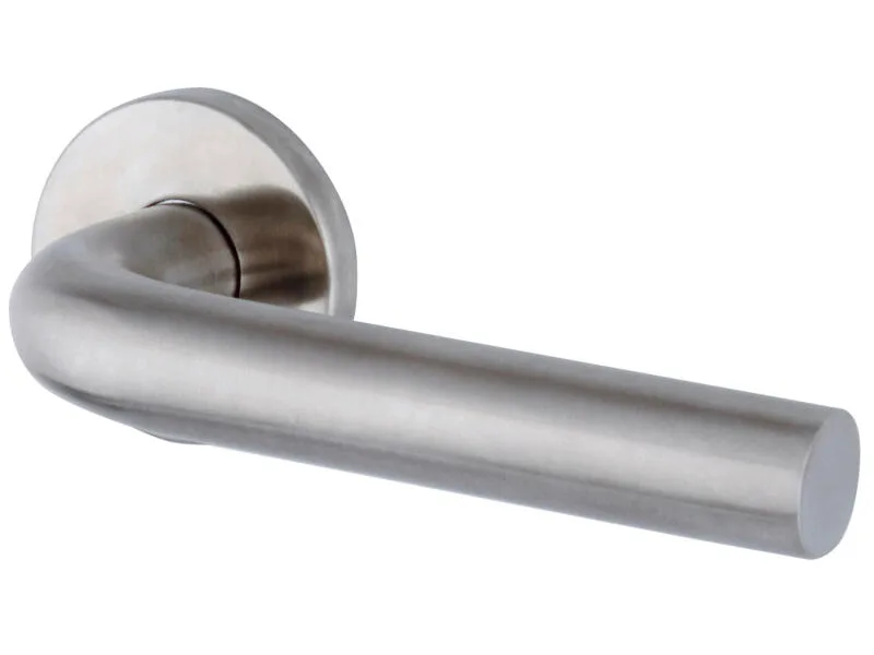 Promo Poignée de Porte Enia Inox + Rosaces 50 mm