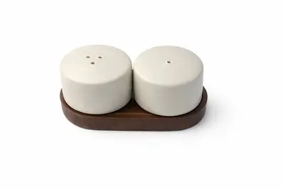 Salt Peper Shaker 2